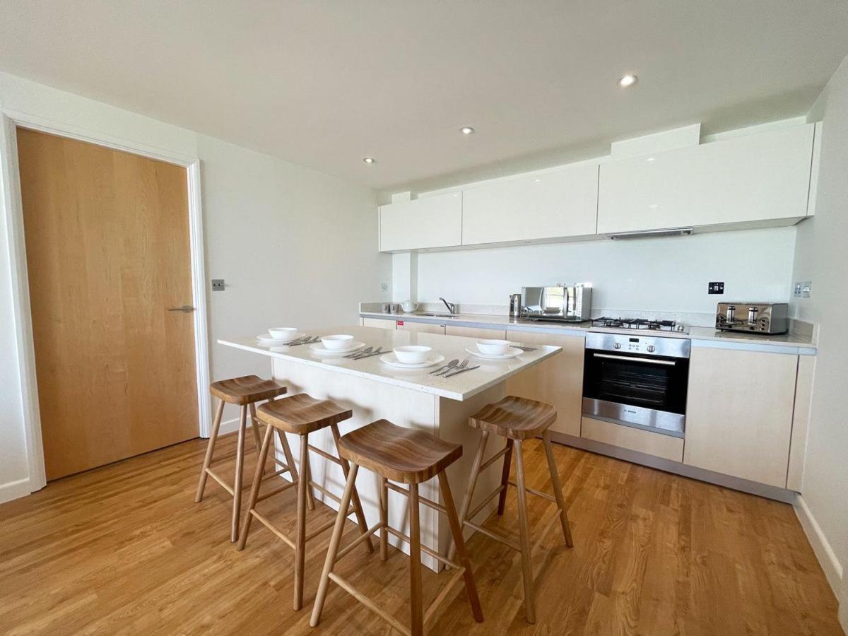 Villa 38 Zinc New Quay Esterno foto