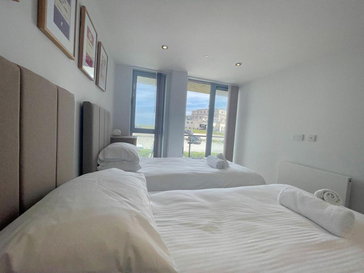Villa 38 Zinc New Quay Esterno foto